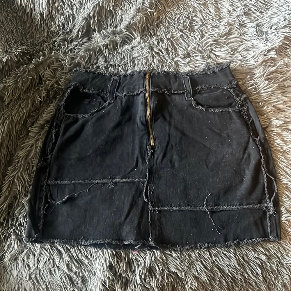 L black fringe skirt